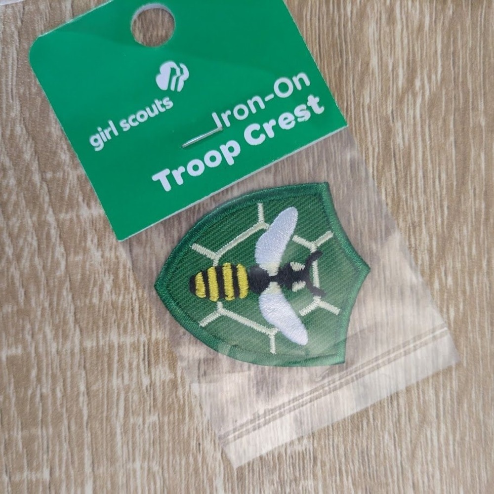 NEW Girl Scouts Iron-On Patch Lot of 4 Troop Crest STEM Helping Hands Tea Party - Picture 3 of 6